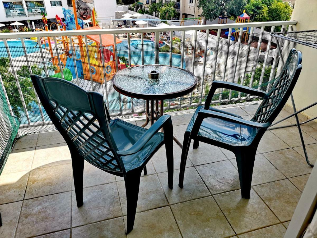 Faneromeni Court Apartment Paphos Bagian luar foto