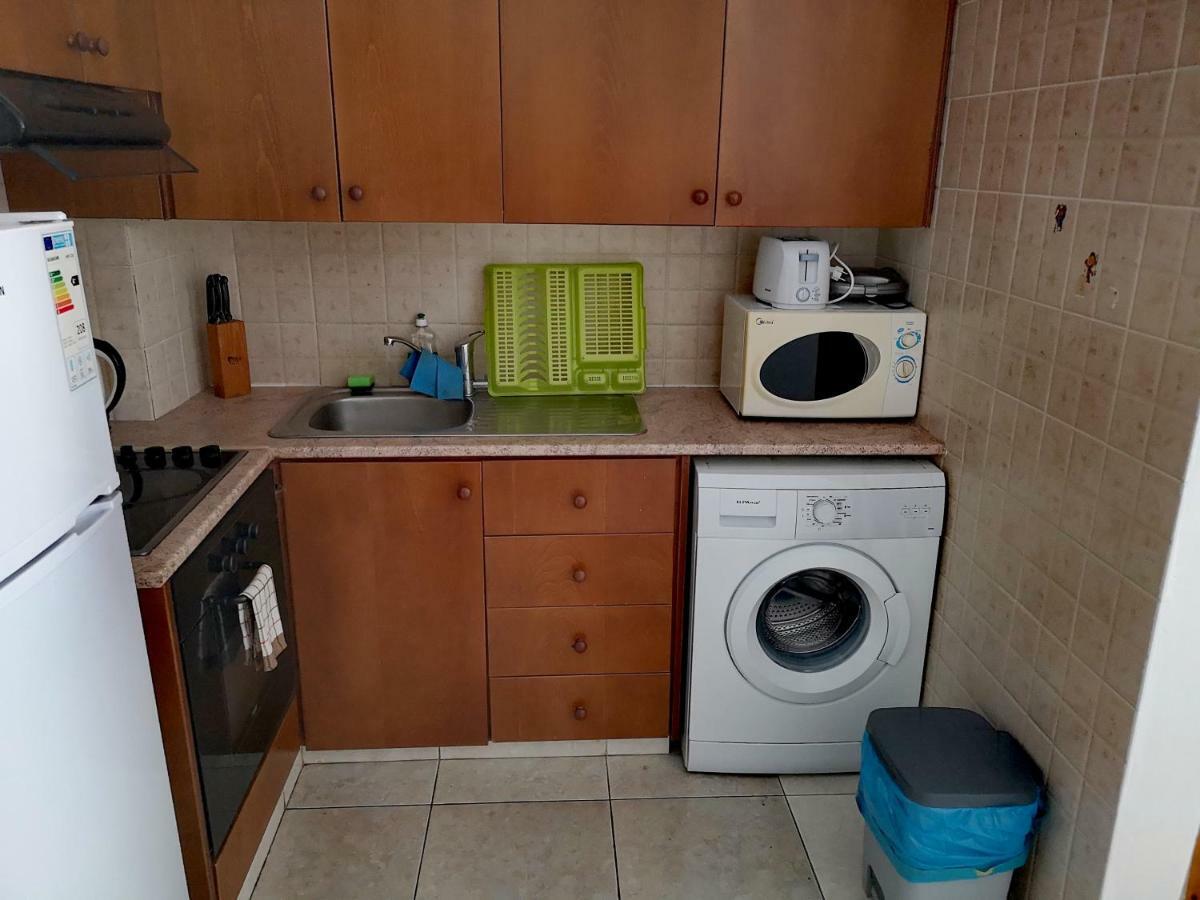 Faneromeni Court Apartment Paphos Bagian luar foto